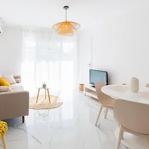  Appartement Luxueux 2 Pièces - Terrasse - 100 M De Monaco
